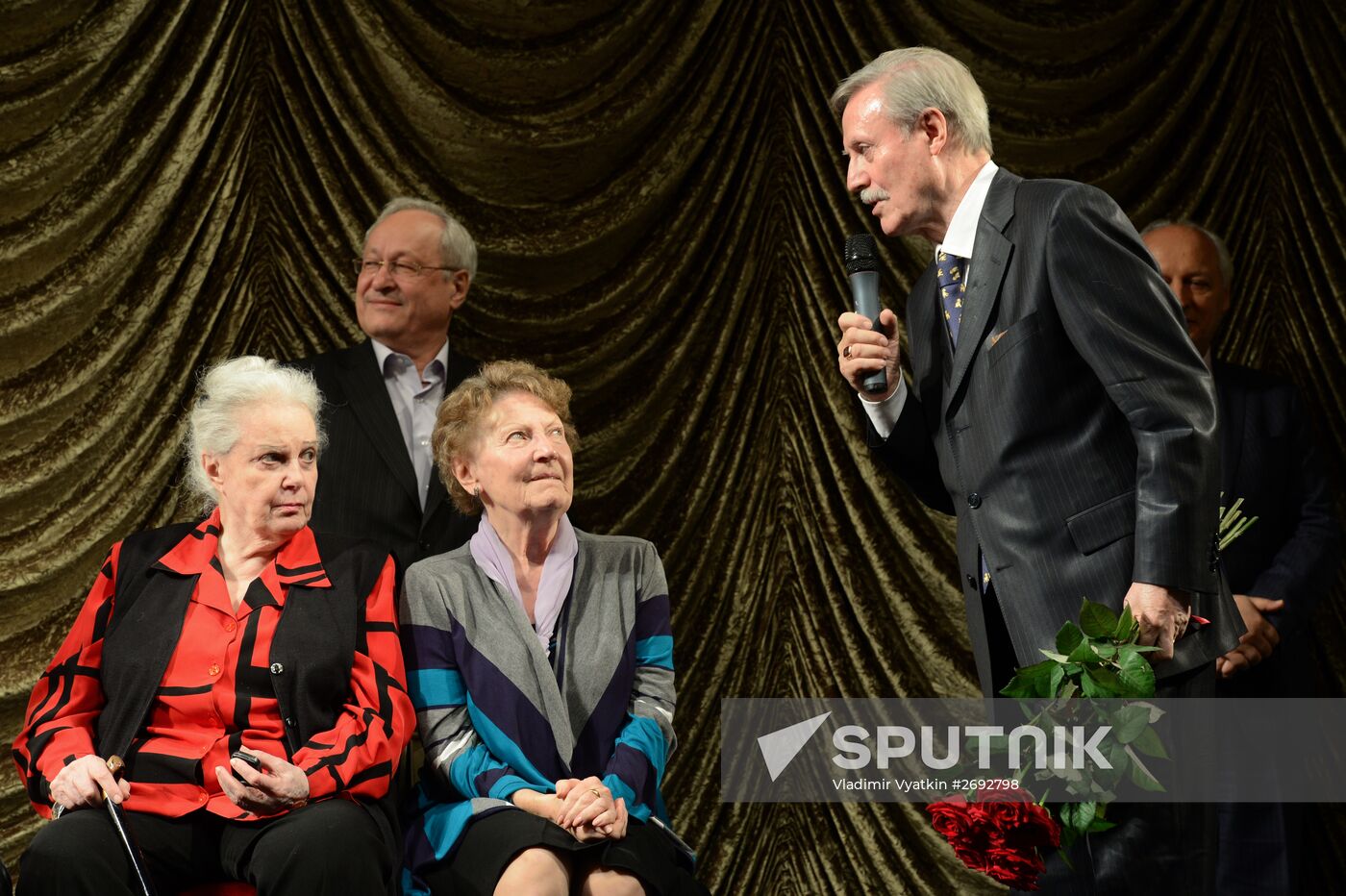 Maly Theater company meeting