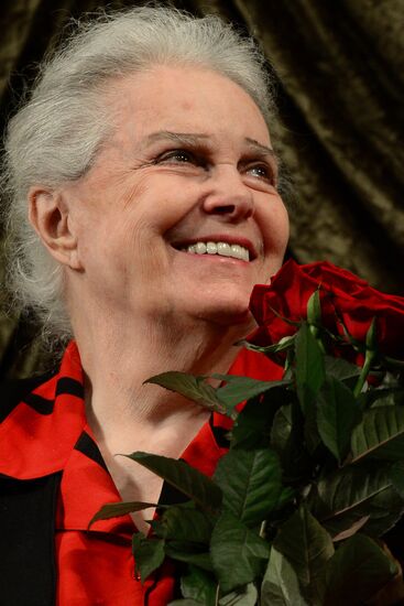 Maly Theater company meeting