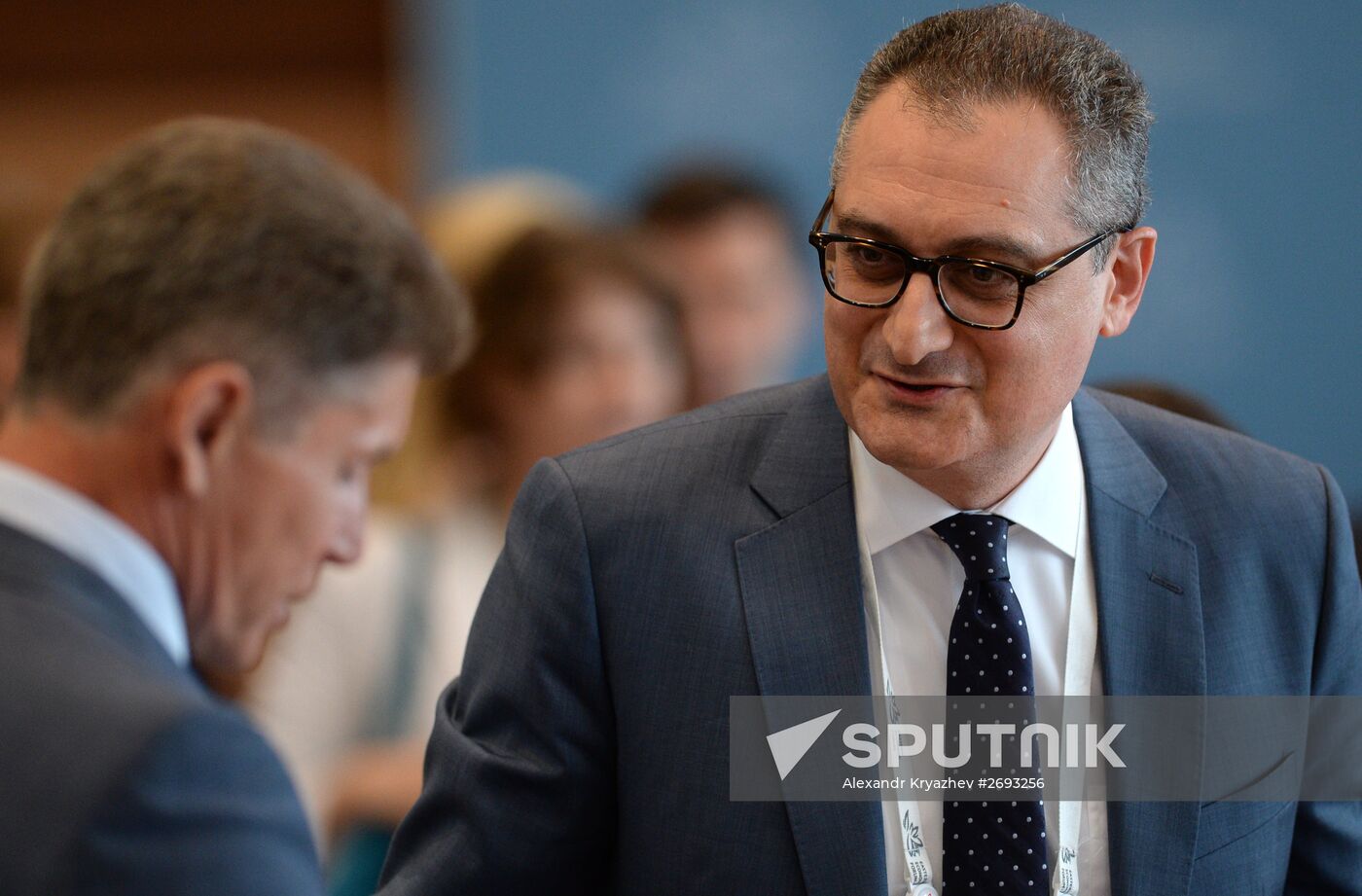 Country dialogue Russia-China at Eastern Economic Forum