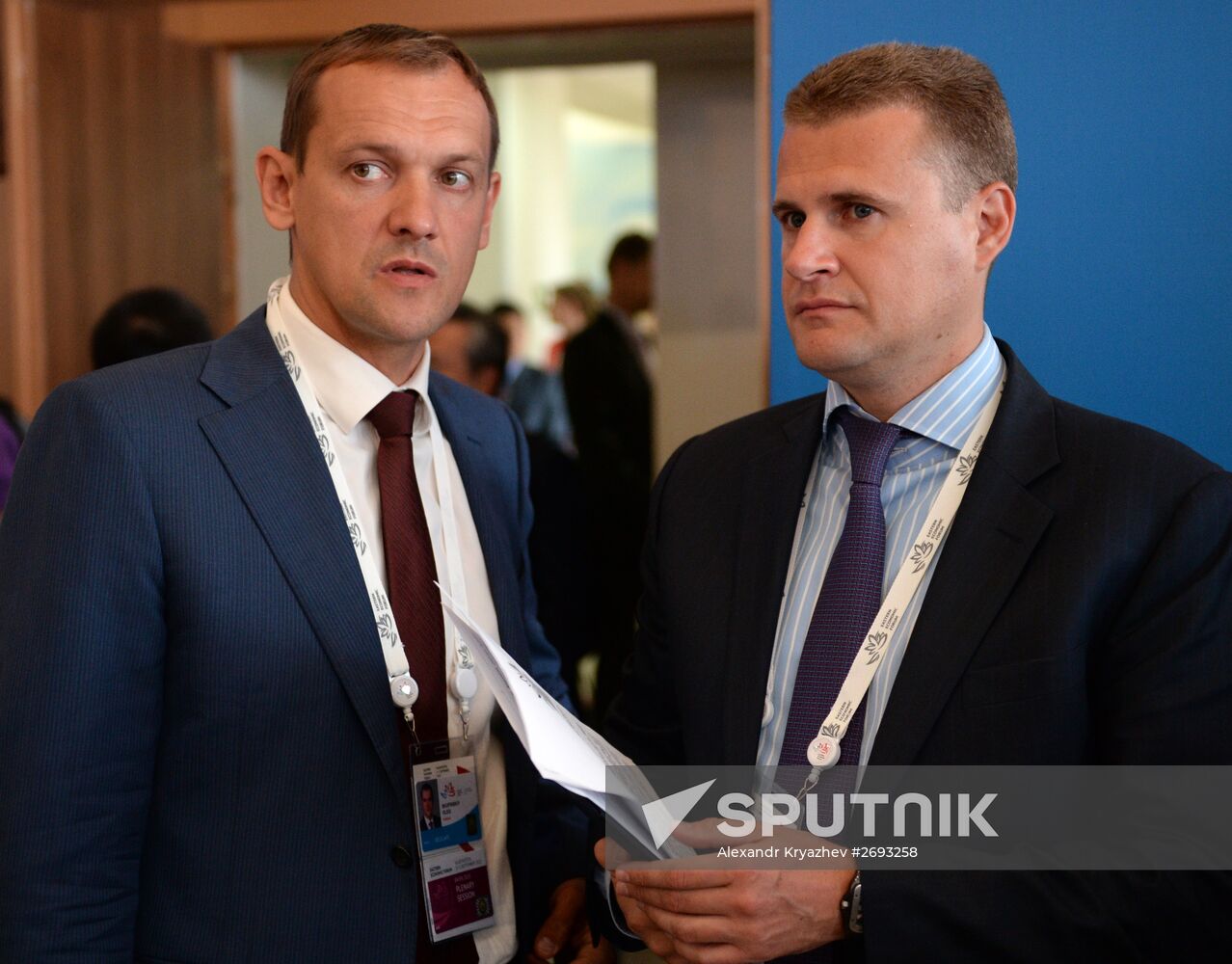 Country dialogue Russia-China at Eastern Economic Forum