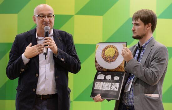 28th Moscow International Book Fair. Day Four