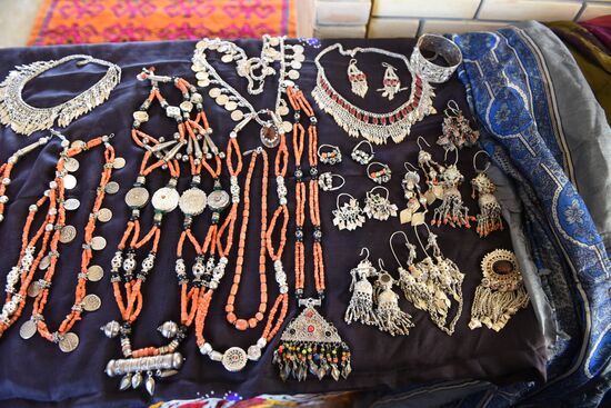 Folk arts fair in Dushanbe