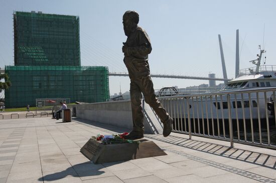 Monument to Alexander Solzhenitsyn opened in Vladivostok