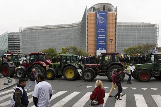 Farmers protest in Brussels