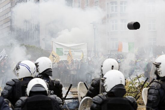 Farmers protest in Brussels
