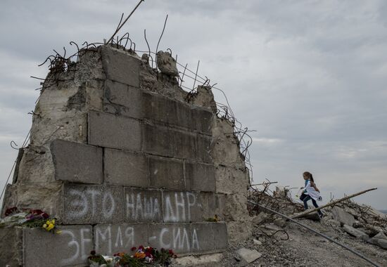 Events at Saur Grave to commemorate 72 years since liberation of Donbass from Nazi invaders