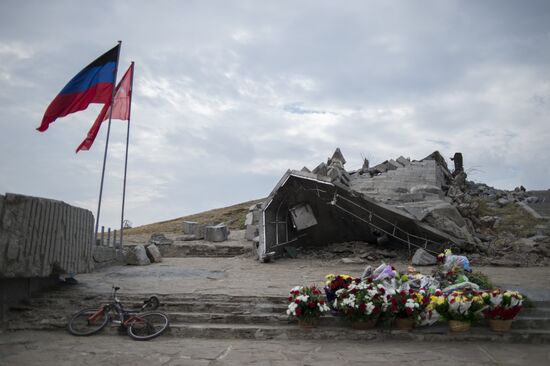 Events at Saur Grave to commemorate 72 years since liberation of Donbass from Nazi invaders