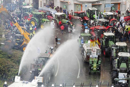 Farmers protest in Brussels