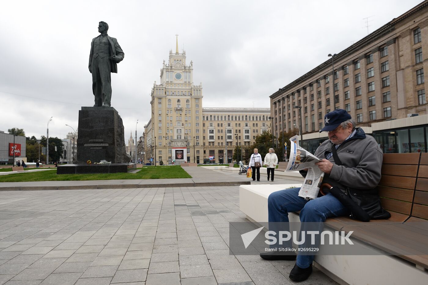Moscow's renovated Triumfalnaya Square reopens