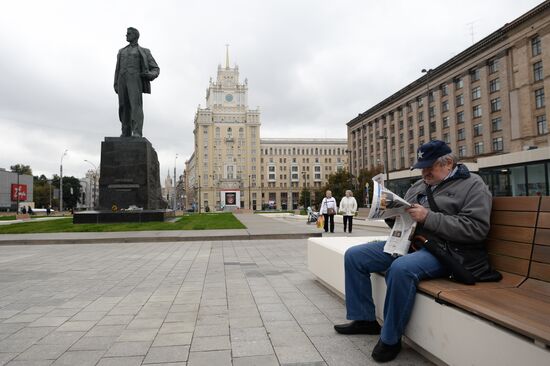 Moscow's renovated Triumfalnaya Square reopens
