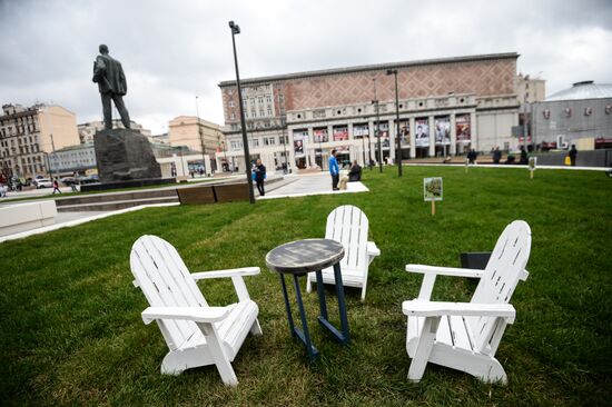 Moscow's renovated Triumfalnaya Square reopens