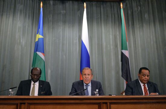 Russian Foreign Minister Lavrov meets Foreign Minister of Sudan Ghandour