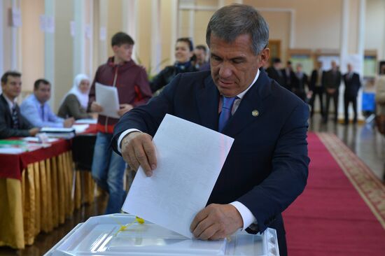 Russia holds Uniform Election Day