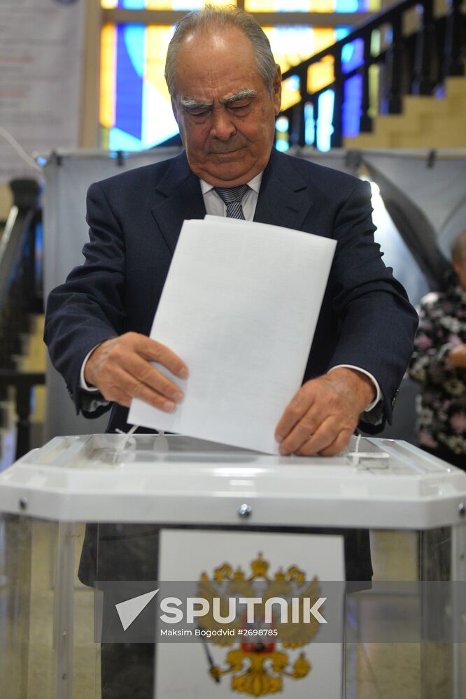 Russia holds Unified Election Day
