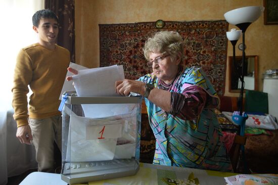 Russia holds Uniform Election Day