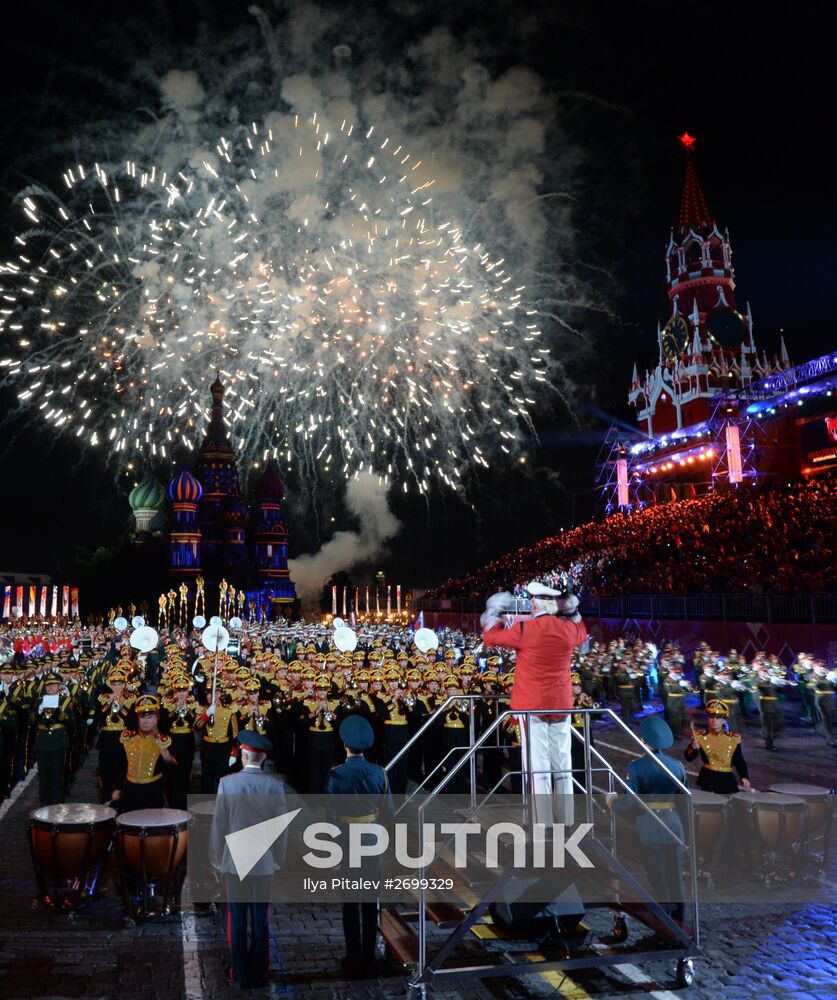 Closing ceremony of 2015 International Military Music Festival 'Spasskaya Tower'