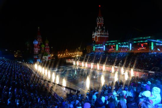 Closing ceremony of 2015 International Military Music Festival 'Spasskaya Tower'