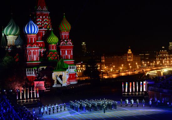 Closing ceremony of 2015 International Military Music Festival 'Spasskaya Tower'