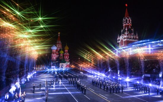 Closing ceremony of 2015 International Military Music Festival 'Spasskaya Tower'