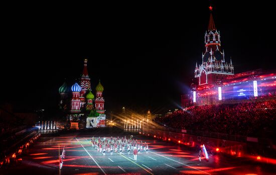 Closing ceremony of 2015 International Military Music Festival 'Spasskaya Tower'