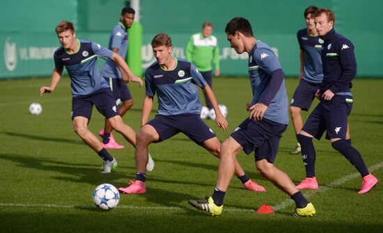 UEFA Champions League. VfL Wolfsburg training