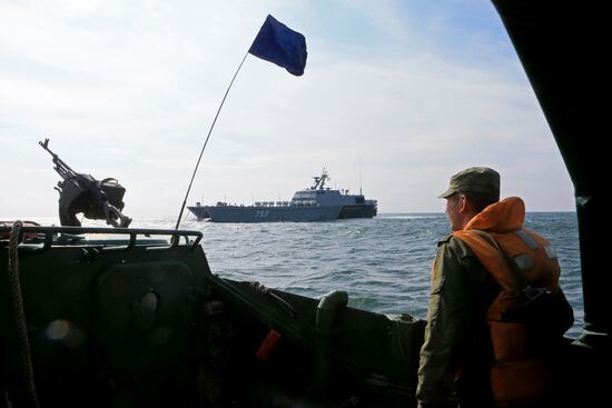 Military exercises "Union Shield 2015"