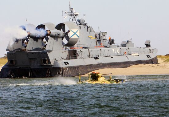 Military exercises "Union Shield 2015"