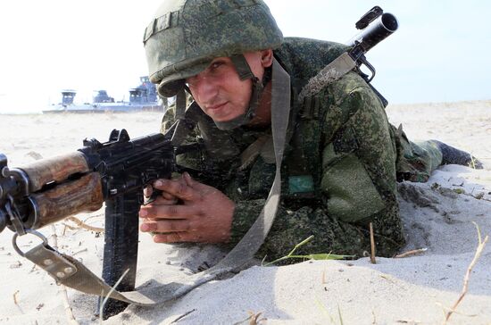 Military exercises "Union Shield 2015"