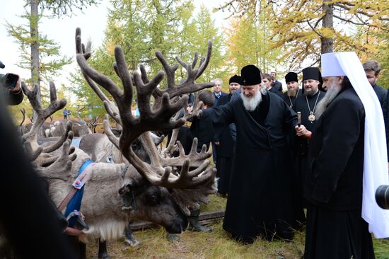Patriarch Kirill of Moscow and All Russia visits dioceses located in Far North and Western Siberia