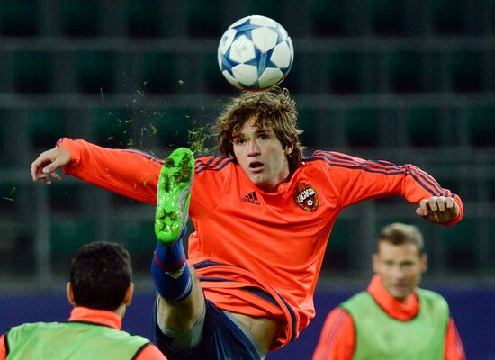 Football. UEFA Champions League. PFC CSKA training session