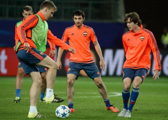 Football. UEFA Champions League. PFC CSKA training session