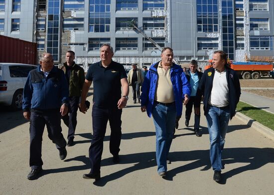 Dmitry Rogozin inspects technical and launch facilities at the Vostochny Space Launch Center
