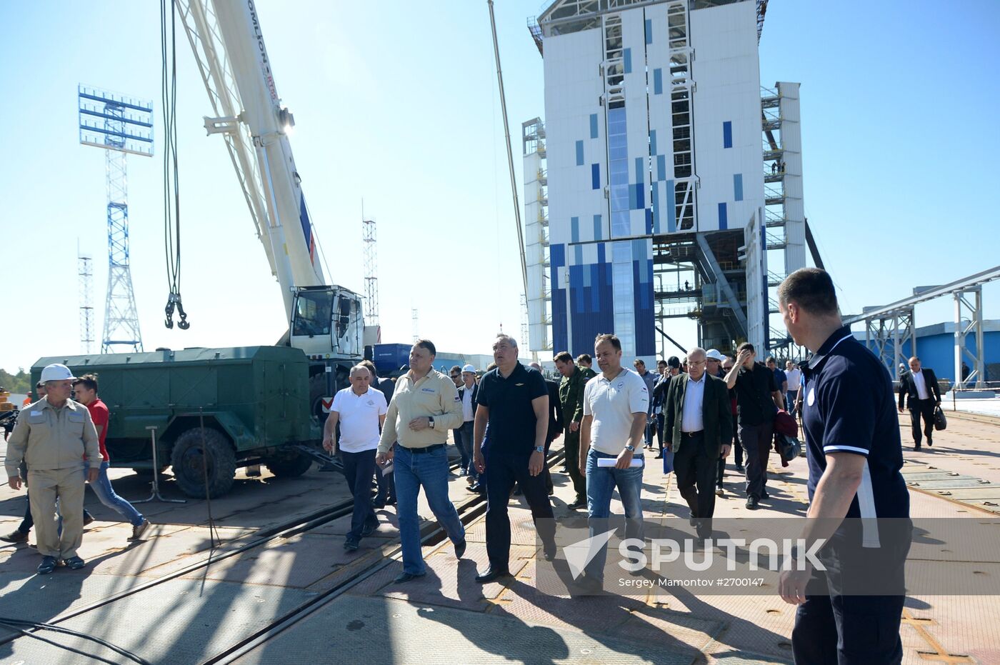 Dmitry Rogozin inspects technical and launch facilities at the Vostochny Space Launch Center