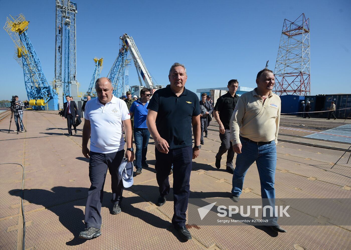 Dmitry Rogozin inspects technical and launch facilities at the Vostochny Space Launch Center