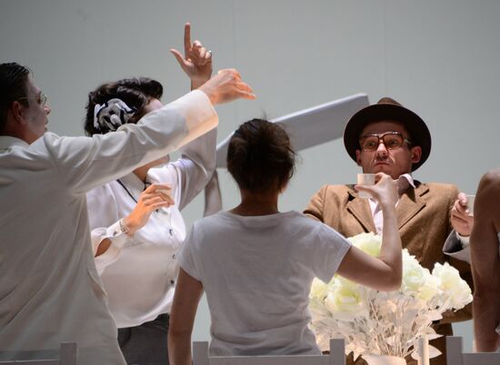 Final rehearsal of play "Suicide" at Yermolova Theater