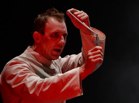 Final rehearsal of play "Suicide" at Yermolova Theater