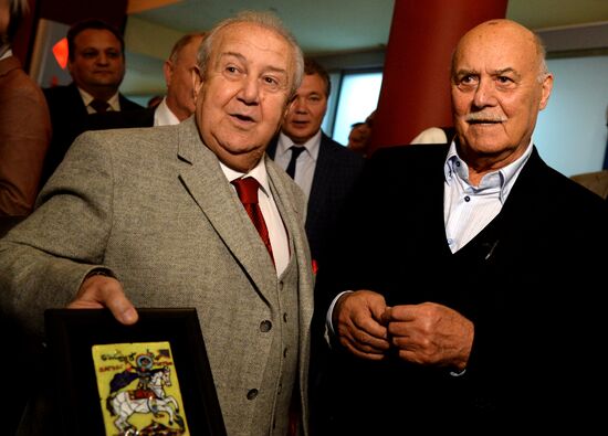 First run of Stanislav Govorukhin's film "The End of a Great Era"