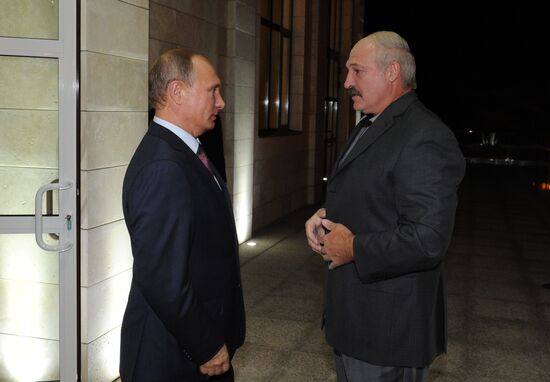 President Vladimir Putin meets with his Kazakh and Belarusian counterparts in Sochi residents