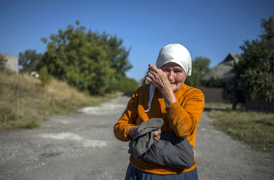 38th humanitarian aid convoy arrives in Donetsk Region