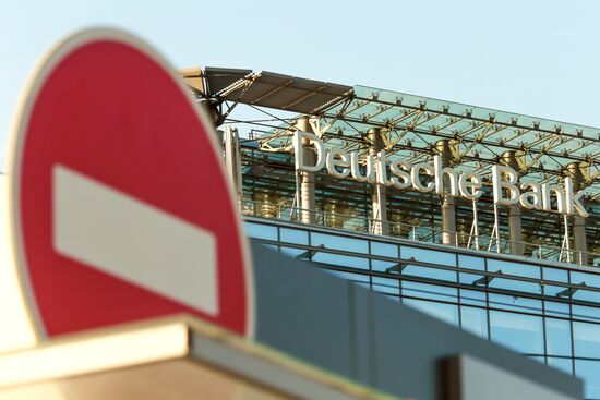 Deutsche Bank wraps up corporate banking services in Russia