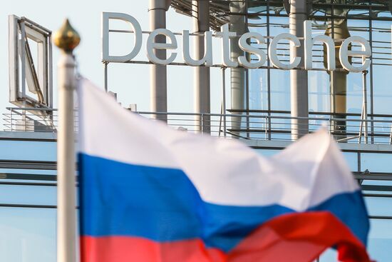 Deutsche Bank wraps up corporate banking services in Russia