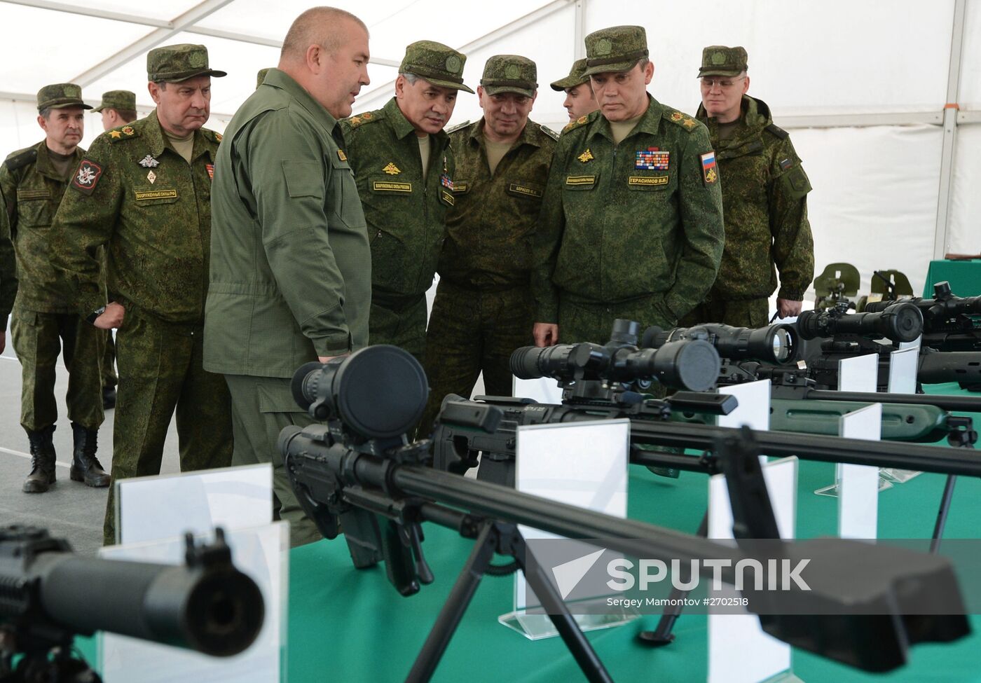 Russian Defense Minister Shoigu arrives at Donguz base for Tsentr-2015 drill