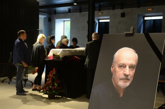 Funeral service for actor Mikhail Remizov
