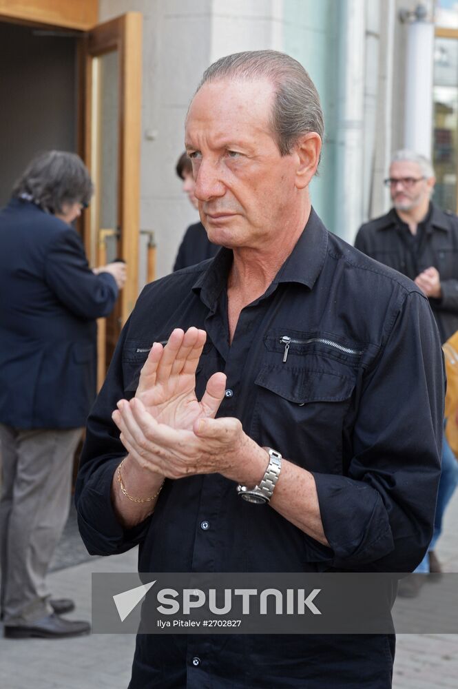 Funeral service for actor Mikhail Remizov