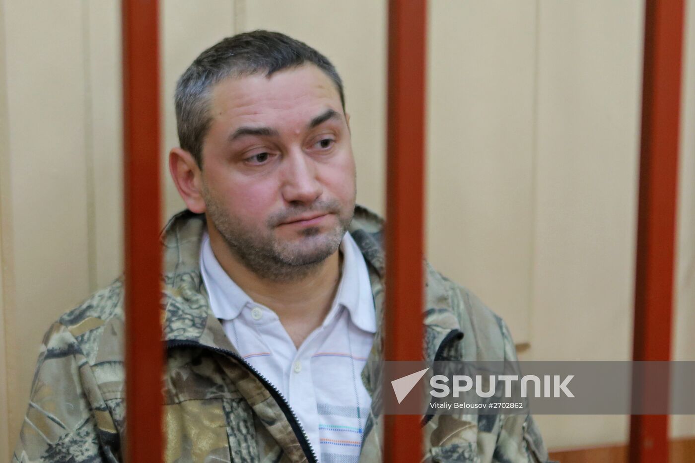 Court hears investigators' motion seeking to arrest Komi Republic Governor Vyacheslav Gaizer