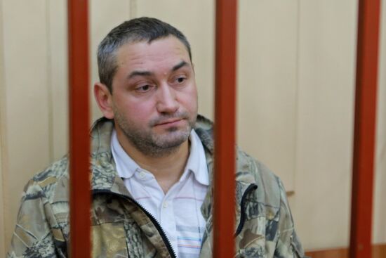 Court hears investigators' motion seeking to arrest Komi Republic Governor Vyacheslav Gaizer