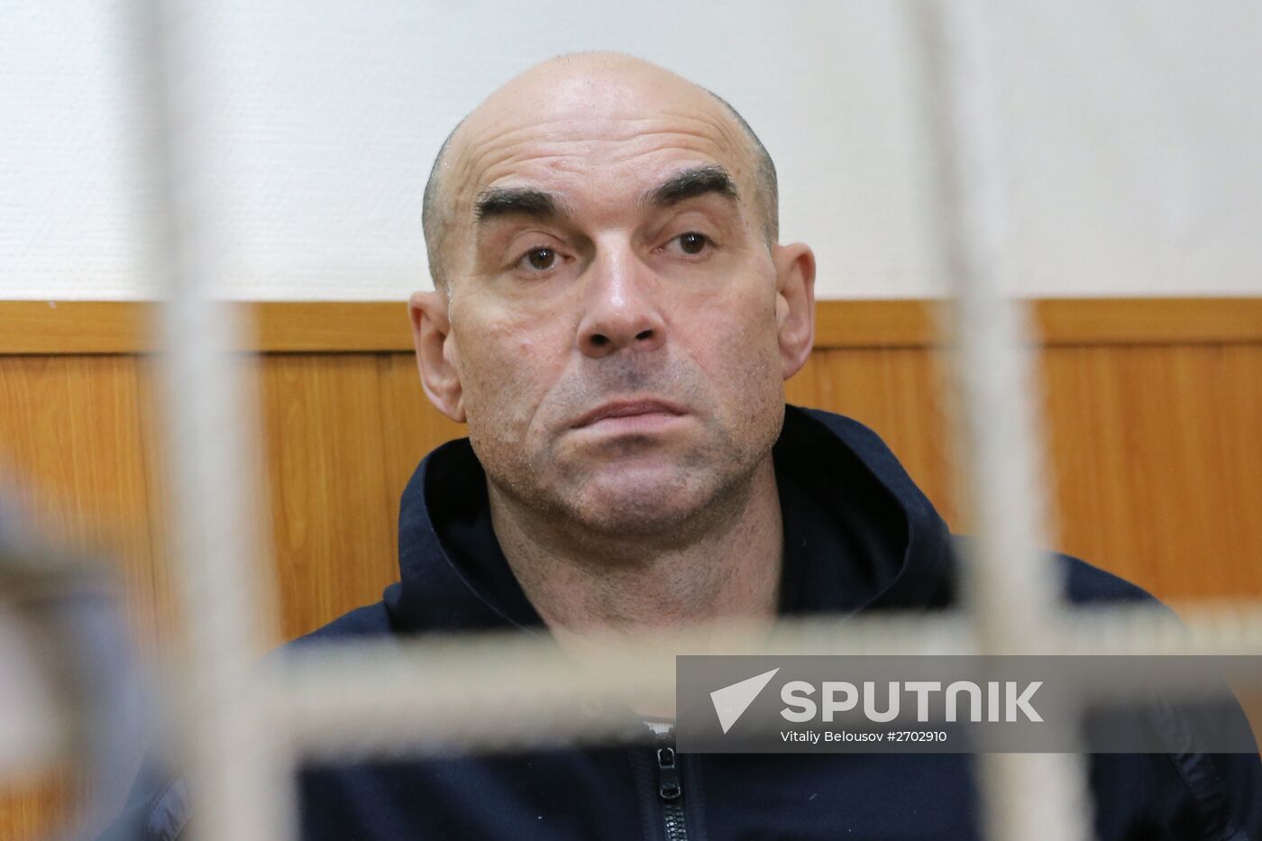 Court hears investigators' motion seeking to arrest Komi Republic Governor Vyacheslav Gaizer