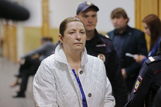 Court hears investigators' motion seeking to arrest Komi Republic Governor Vyacheslav Gaizer