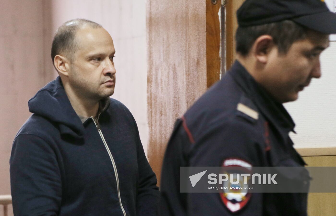 Court hears investigators' motion seeking to arrest Komi Republic Governor Vyacheslav Gaizer