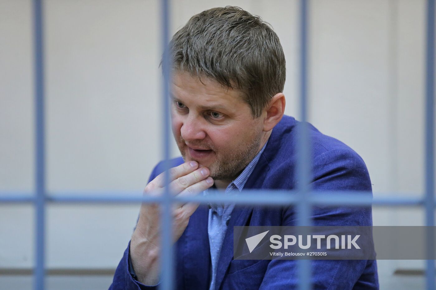 Court consiers investigators' petition to arrest Komi's head Vyacheslav Gaizer